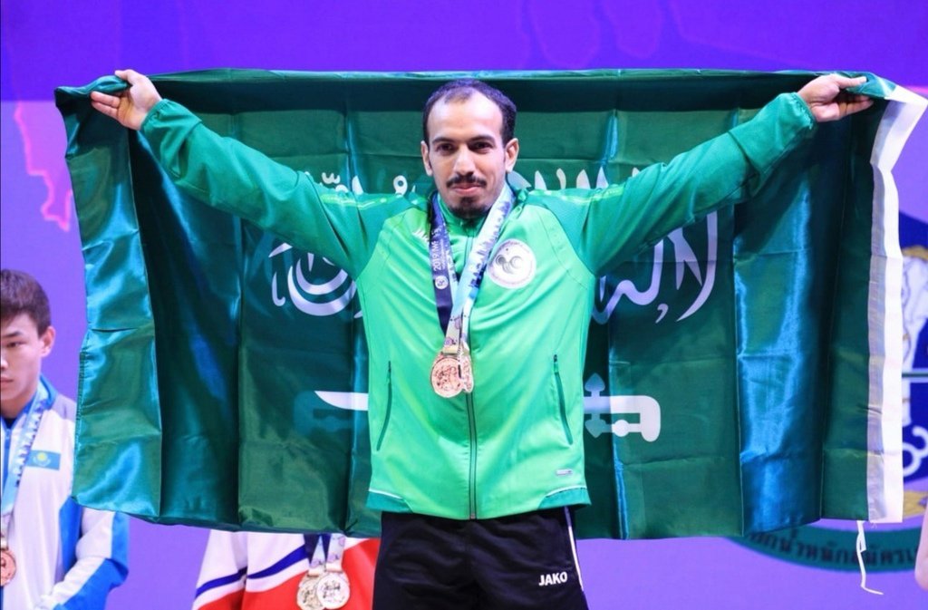 الرباع السعودي آل سليم يحقّق برونزيتين في بطولة العالم لرفع الأثقال