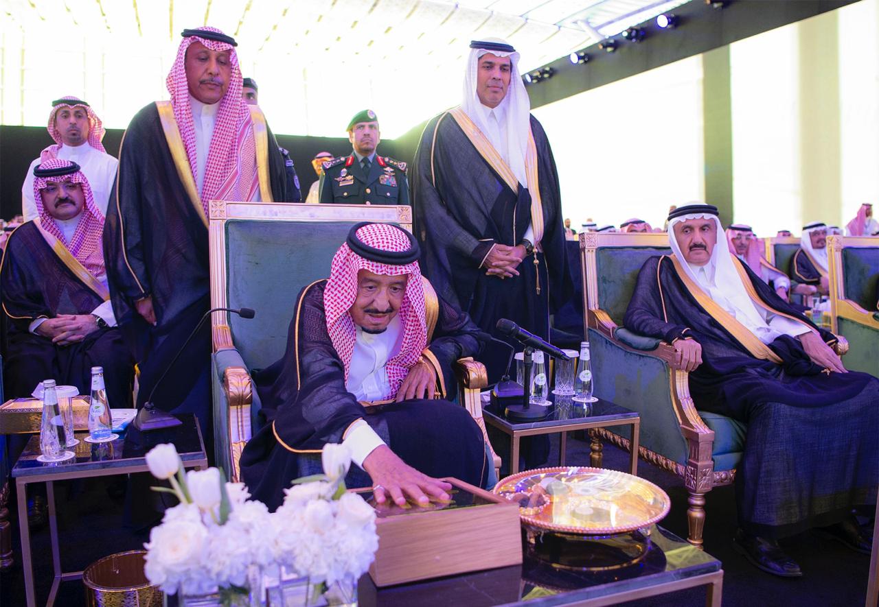الملك سلمان يفتتح مطار الملك عبدالعزيز الدولي الجديد