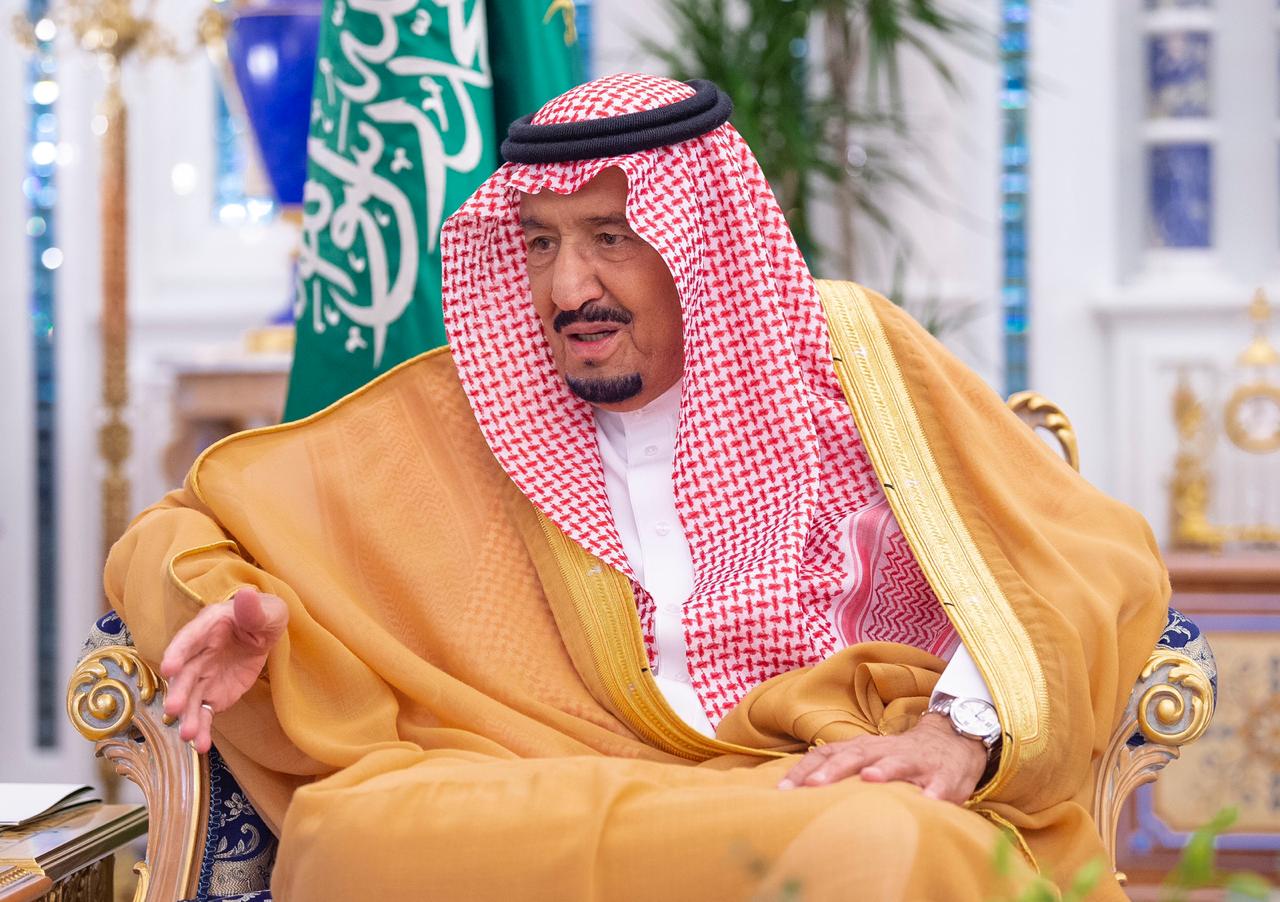 الملك سلمان يعفي نائب وزير الطاقة ويعين الزامل في منصبه