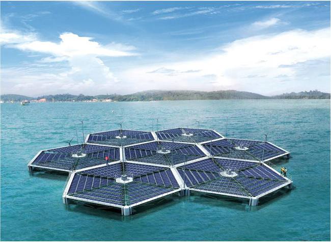 جامعة سعودية تبتكر تقنية تجمع بين إنتاج الكهرباء والمياه العذبة بالطاقة الشمسية
