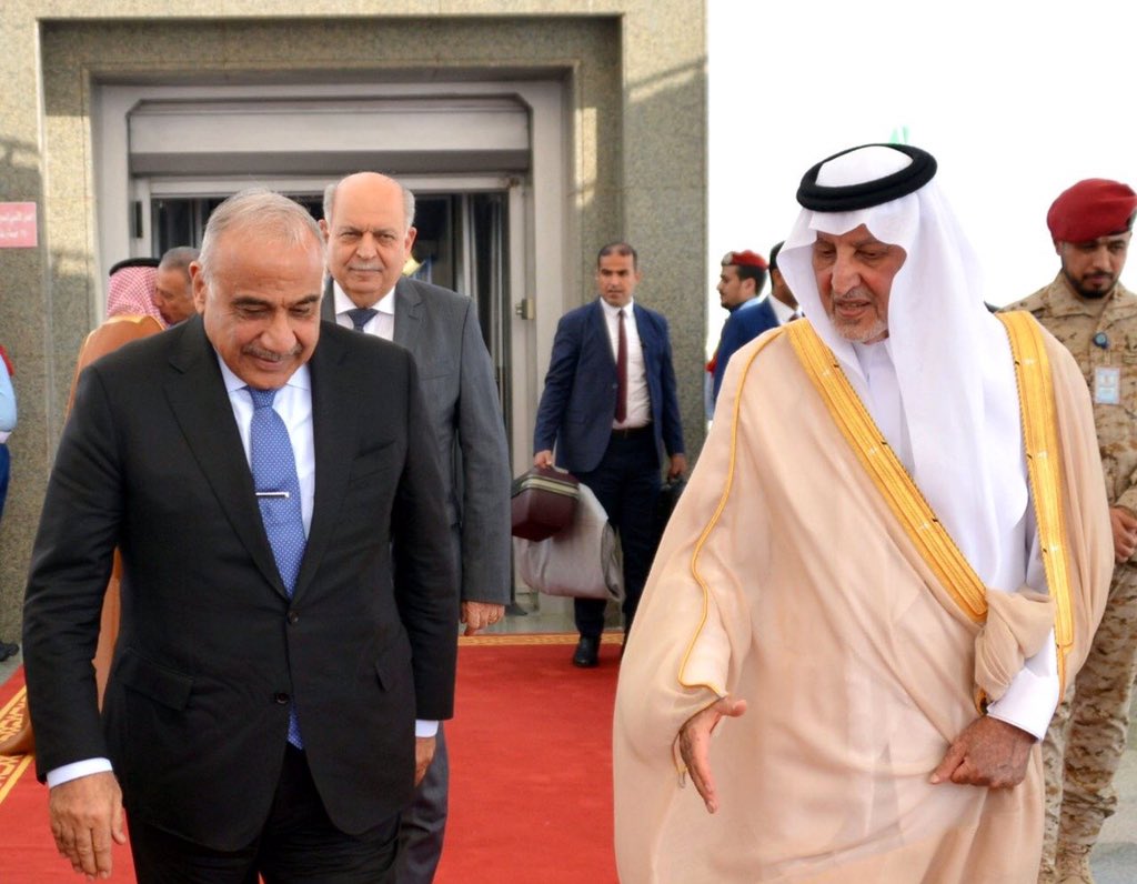 رئيس الوزراء العراقي يصل جدة والفيصل على رأس مستقبليه