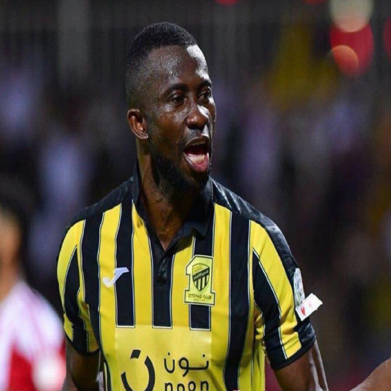 هل يتكفل الاتحاد براتب سانوجو مع النادي الصربي؟