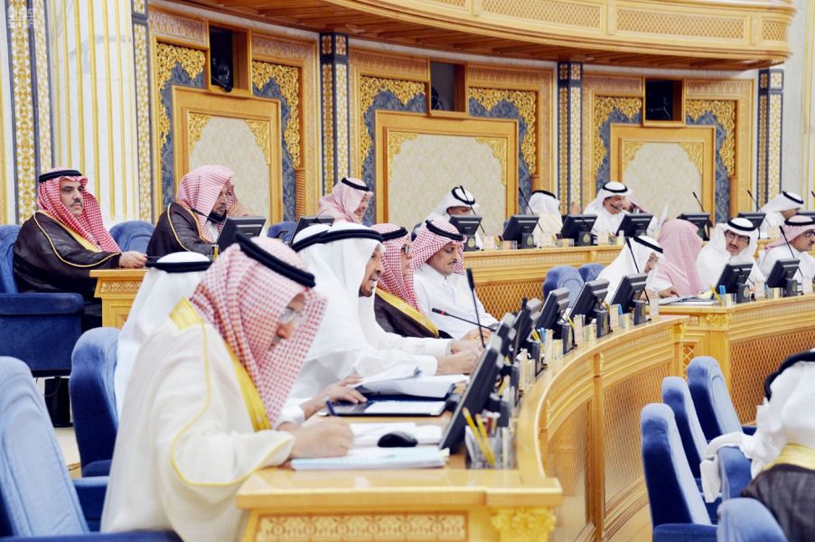 الشورى يطالب بتعزيز وصول المستثمرين الأجانب للسوق المالية السعودية