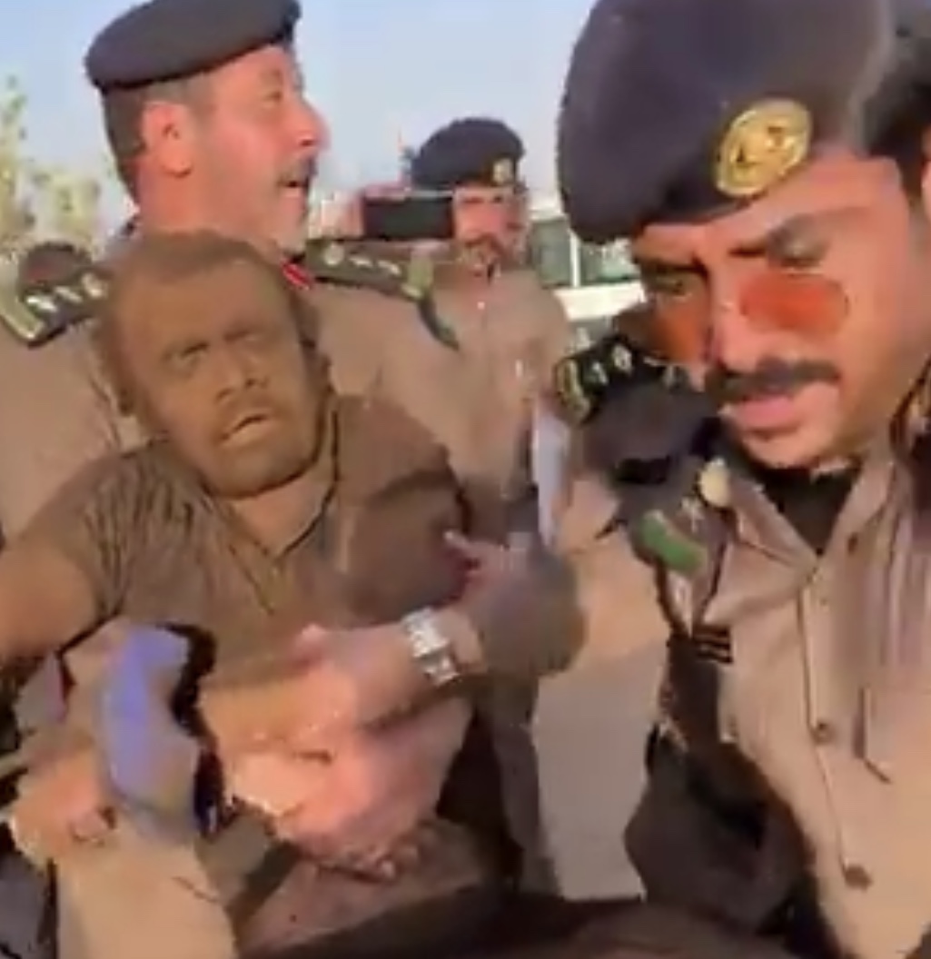 فيديو.. لحظة إنقاذ مقيم سقط في بئر بوادي الدواسر