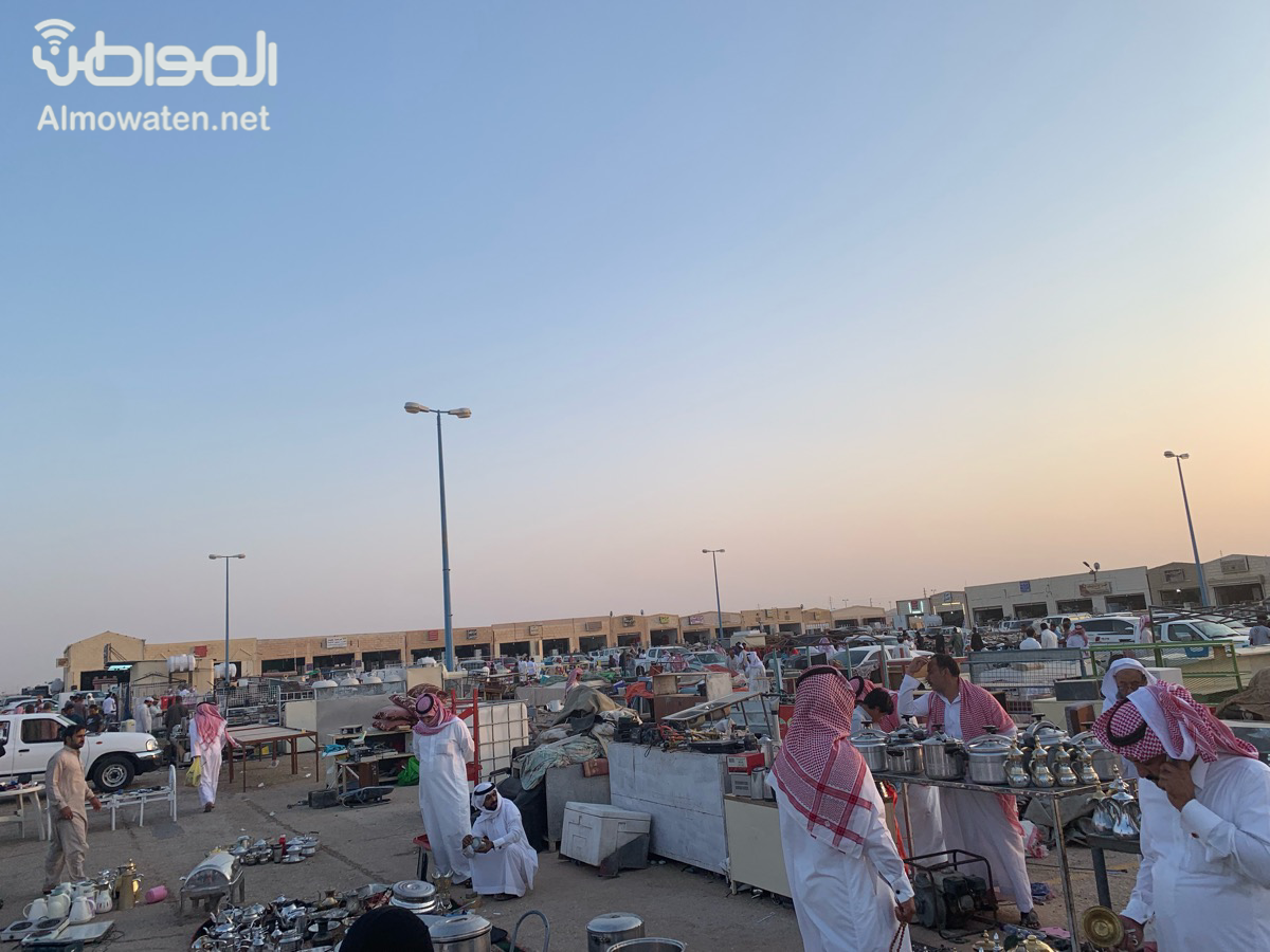 شاهد .. “المواطن” تتجول في حراج حفر الباطن الشعبي وتنقل مطالب الأهالي