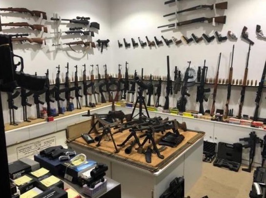 48 علامة تجارية من كبرى شركات الأسلحة النارية تتنافس في معرض الصيد .. غدًا