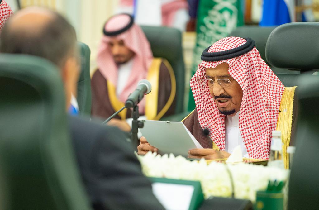 الملك سلمان : 30 مشروع استثمارات مشتركة بين الصندوقين السياديين السعودي والروسي
