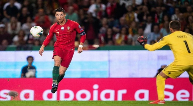 رقم خُرافي جديد لـ رونالدو مع منتخب البرتغال | صحيفة ...