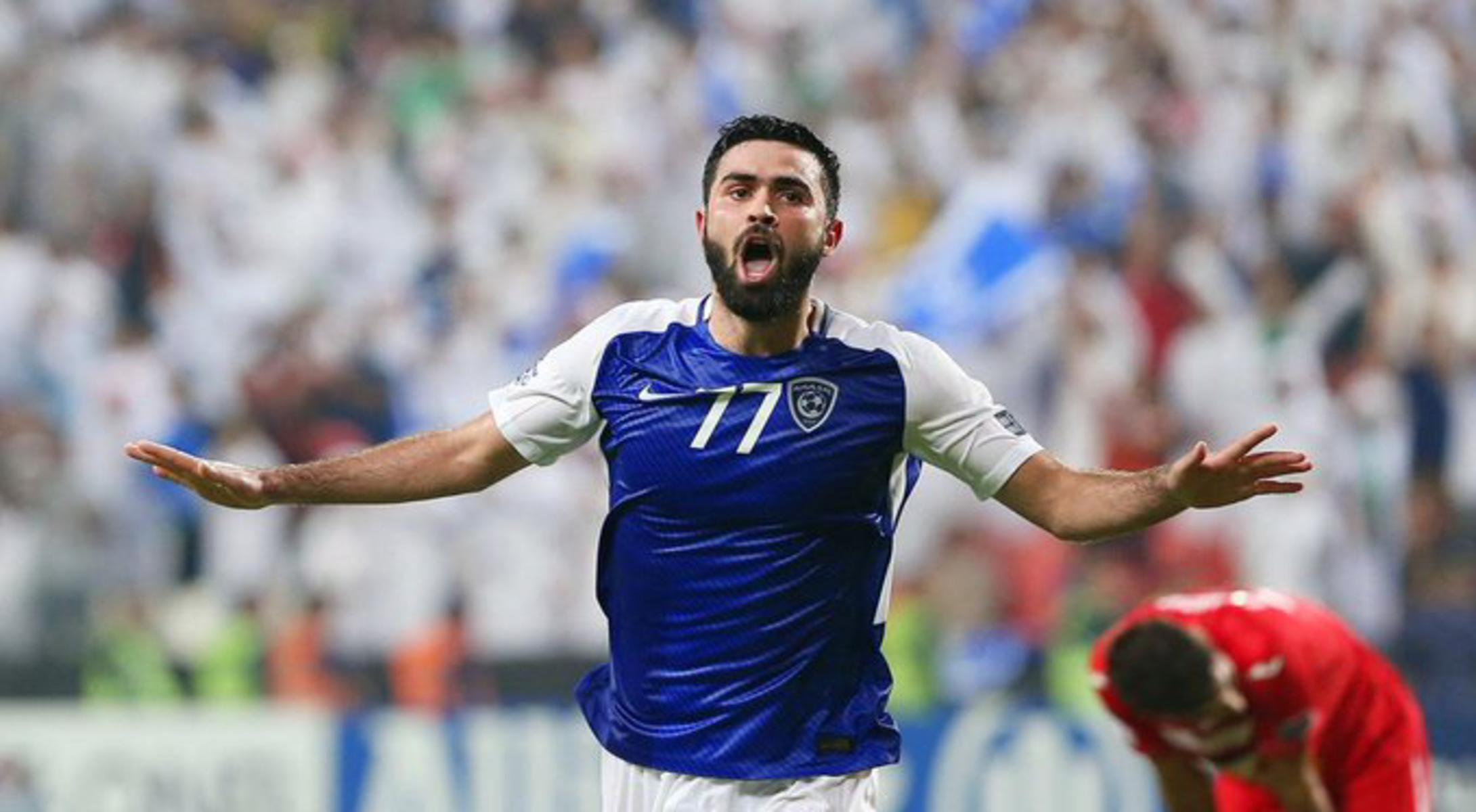 الهلال يفقد عمر خربين في 4 مباريات