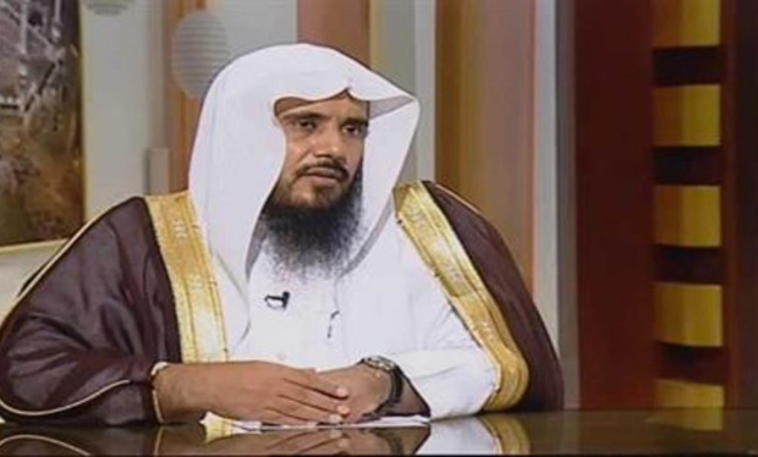 فيديو.. الشيخ الخثلان يوضح حكم جمع الصلاة لشدة البرد