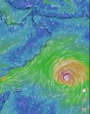 الزعاق: إعصار كيار قفز إلى الدرجة الرابعة بسرعة 115 عقدة