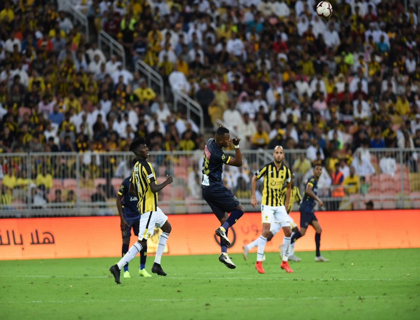 الاتحاد يبحث عن الفوز العاشر ضد التعاون