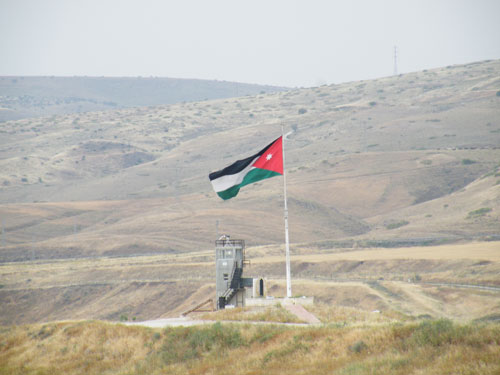 ضبط 7 أشخاص حاولوا التسلل عبر الحدود الأردنية إلى إسرائيل - المواطن