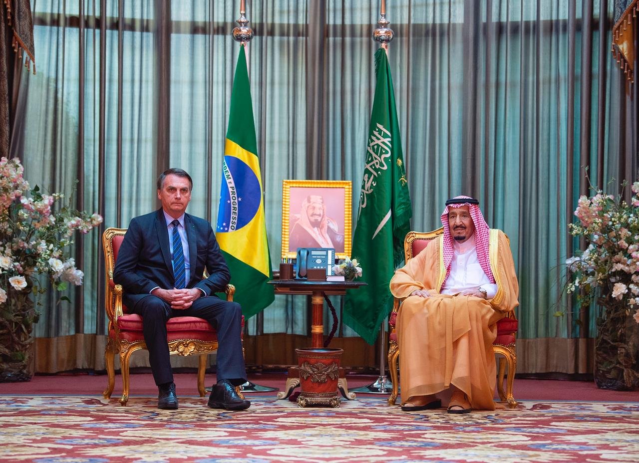 بحضور الملك سلمان ورئيس البرازيل .. تبادل 4 اتفاقيات ثنائية