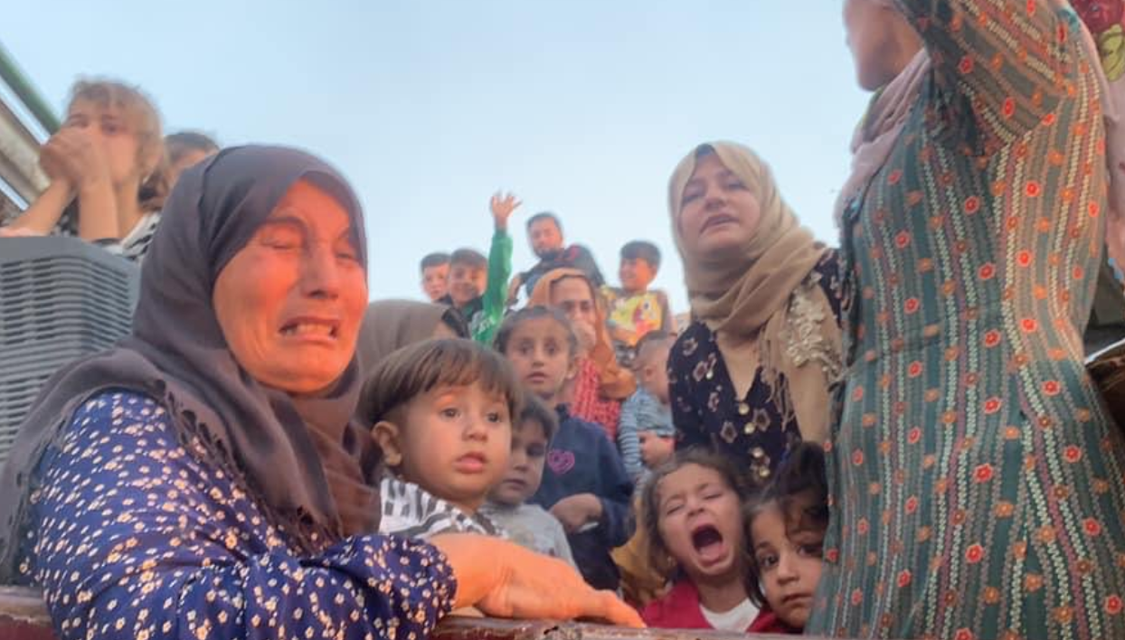 لقطات صادمة لفرار آلاف المدنيين من شمال سوريا بعد عدوان تركيا