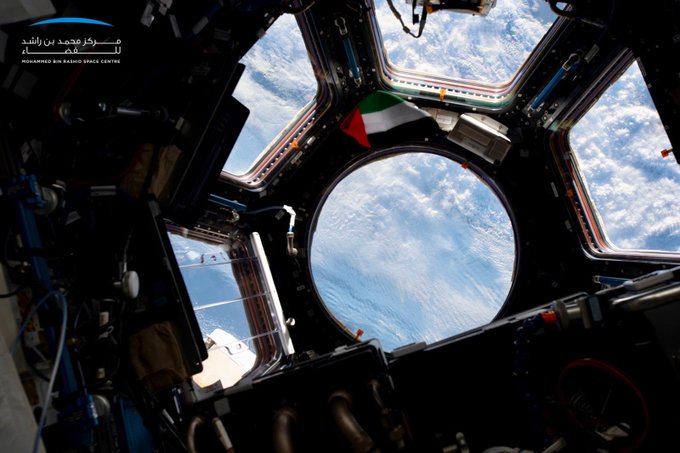 هزاع المنصوري ينشر صورة لـ مكة من الفضاء