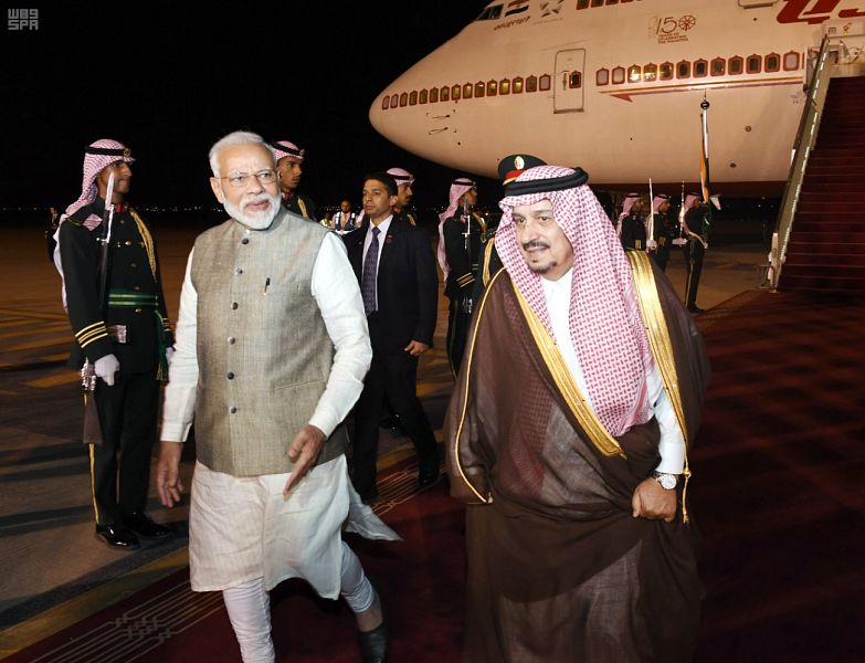 فيديو.. رئيس وزراء الهند يصل الرياض