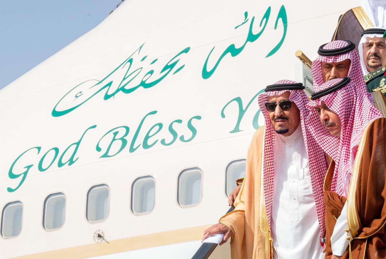 الملك سلمان يصل الرياض قادمًا من جدة