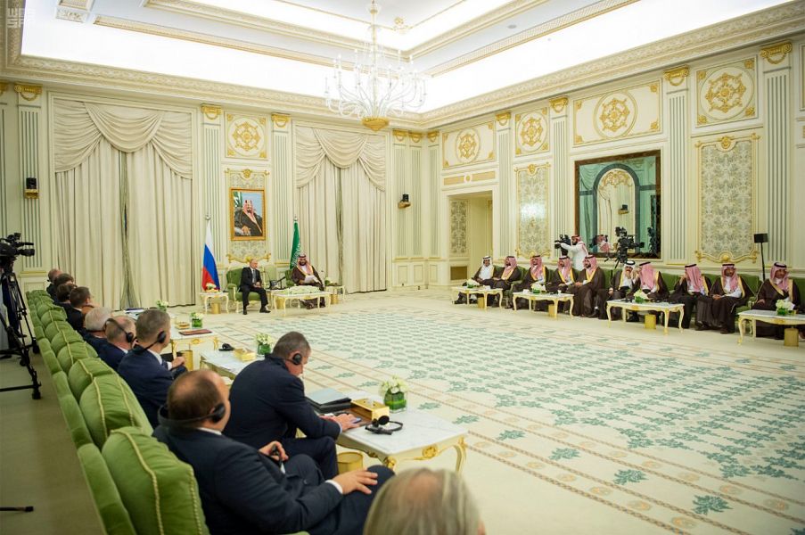 محمد بن سلمان وبوتين يترأسان اجتماع اللجنة الاقتصادية السعودية الروسية