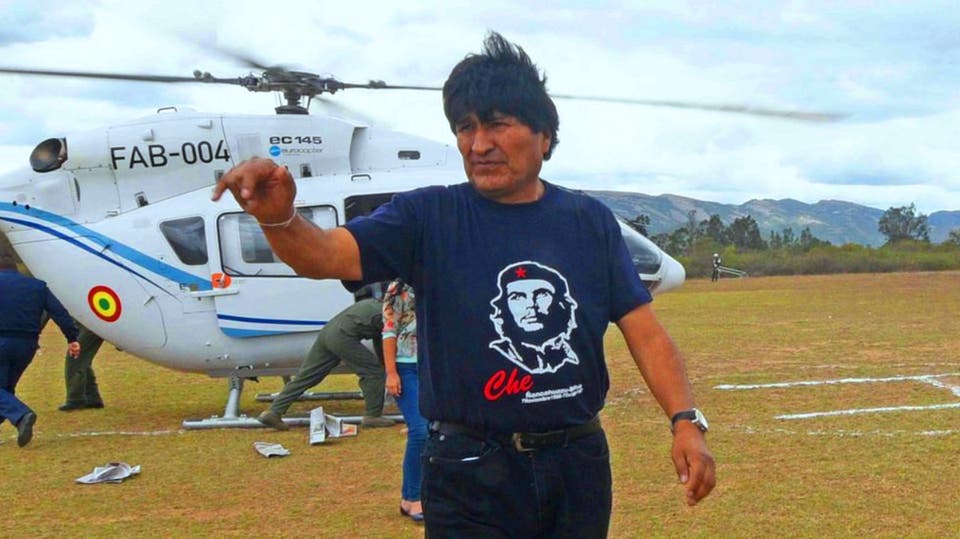 فيديو.. نجاة رئيس بوليفيا بأعجوبة بعد تعطل طائرته في الجو