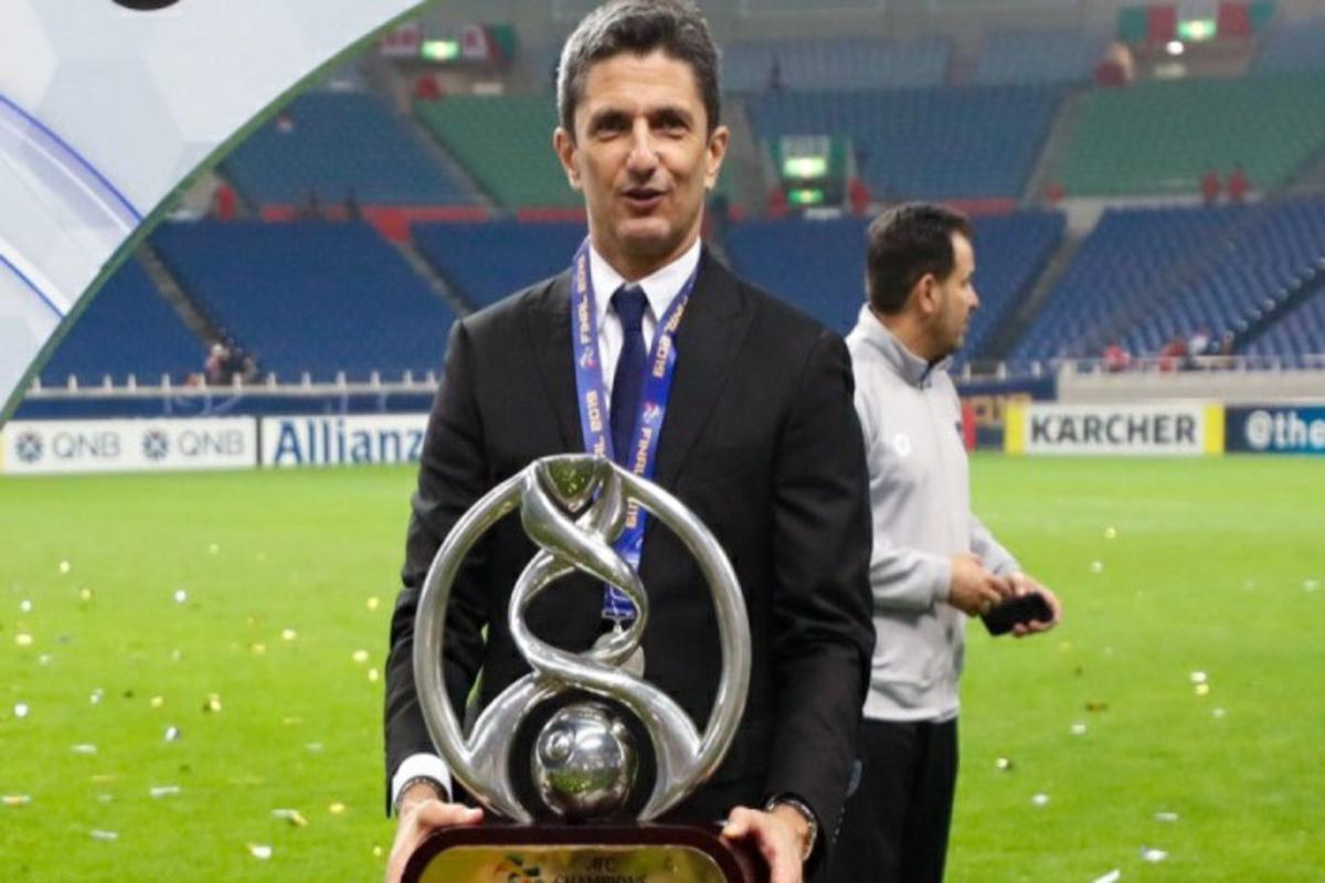 رازفان يحصد جائزة أفضل مدرب روماني 2019