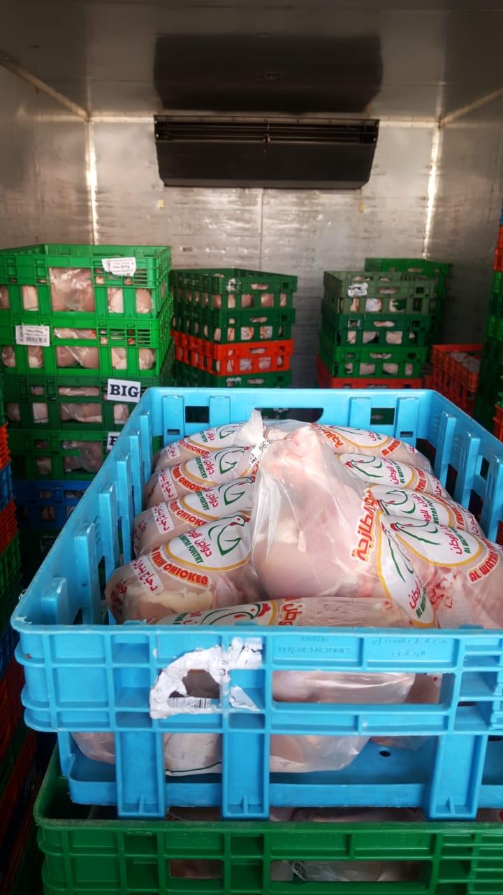 مصادرة ٣٠٠٠ دجاجة فاسدة قبل توزيعها بالباحة