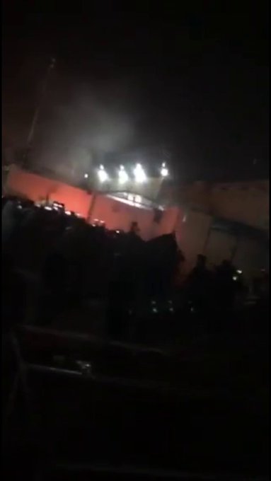 فيديو.. متظاهرون عراقيون يحرقون القنصلية الإيرانية بالنجف