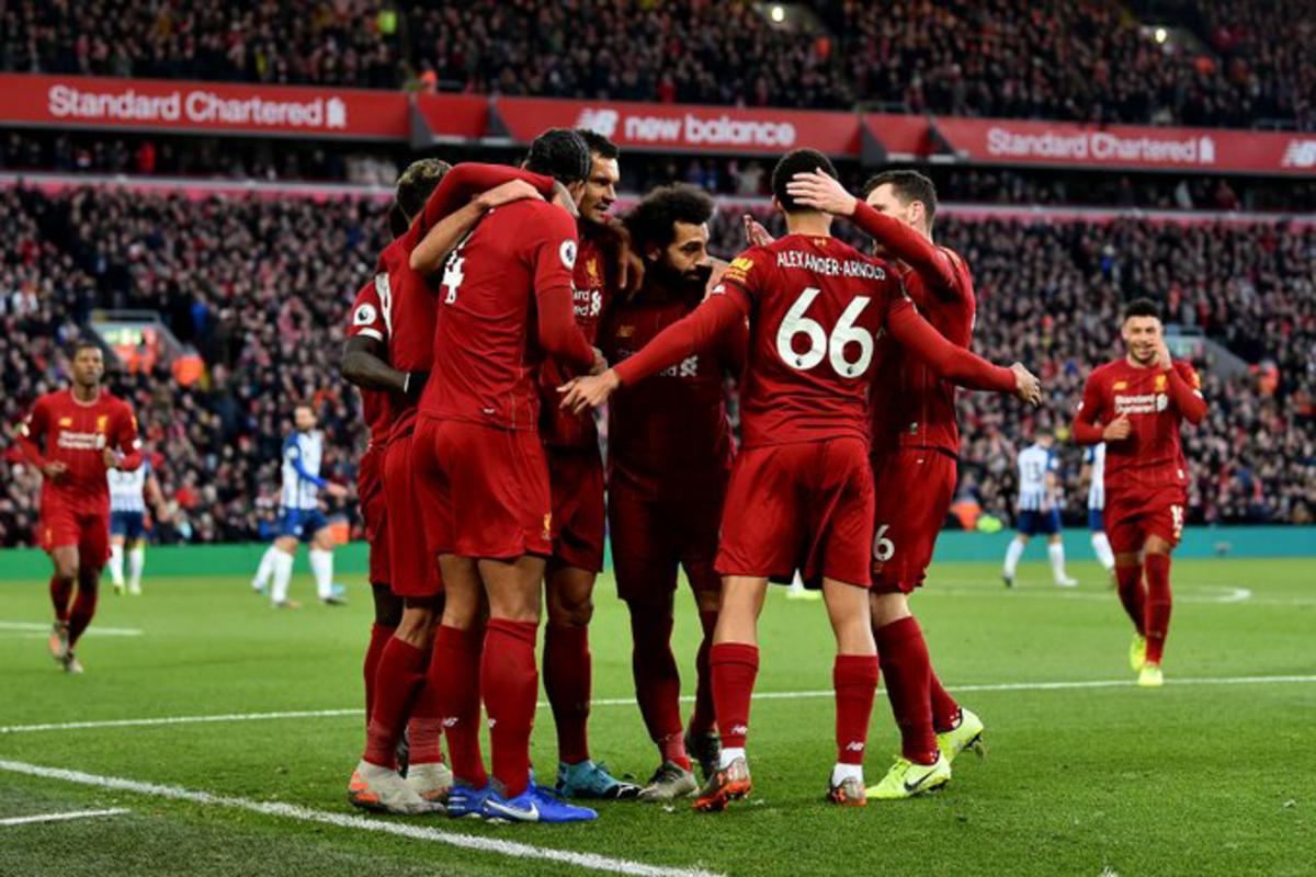 ليفربول ينفرد مهددًا السيتي وتوتنهام يعود من بعيد