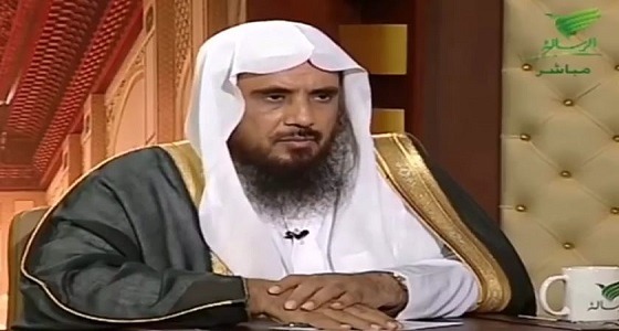 بالفيديو.. الشيخ الخثلان يوضح كفارة إفطار رمضان للمريض الفقير