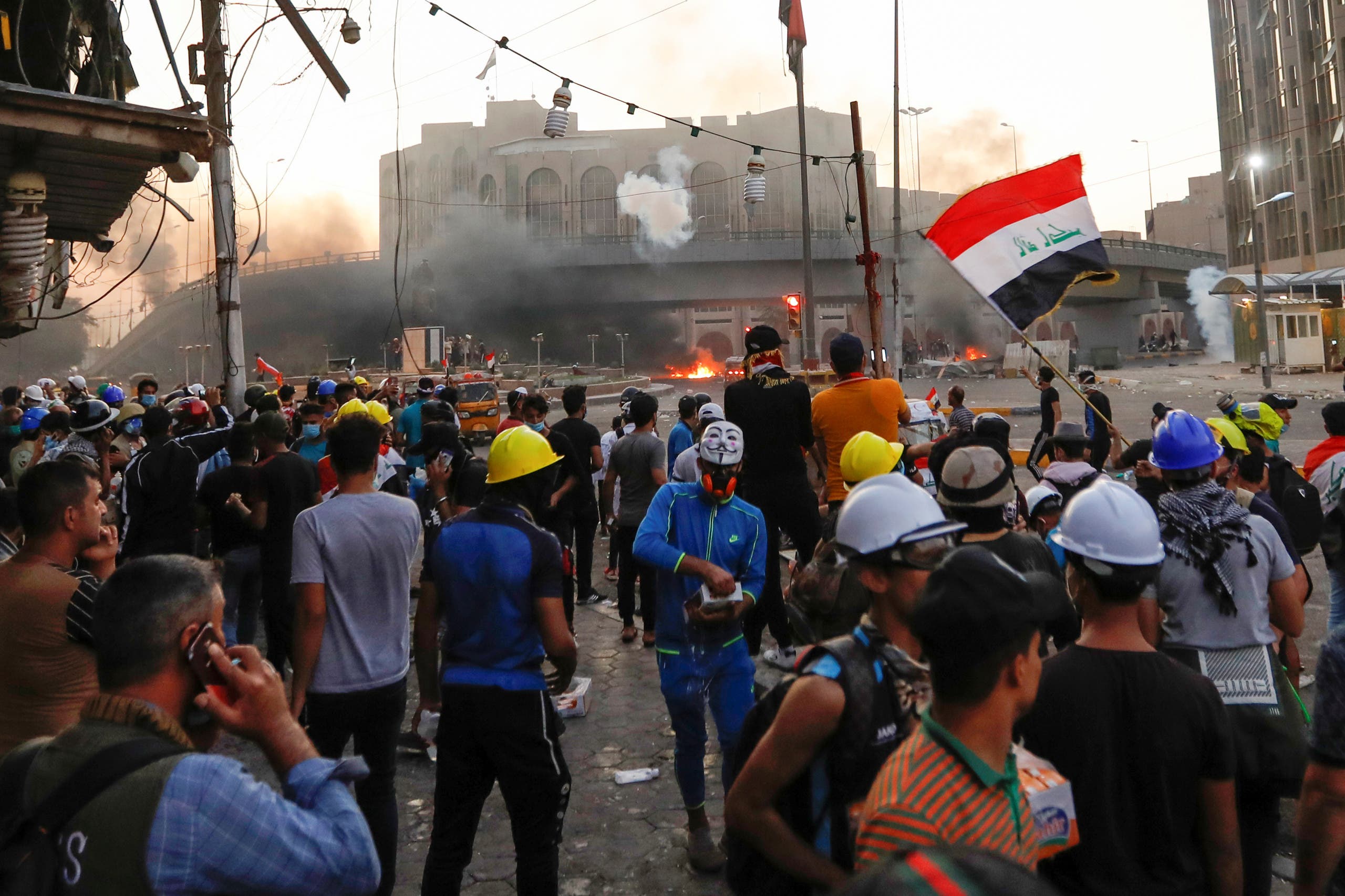 أتباع التيار الصدري يهاجمون اعتصام المحتجين في كربلاء