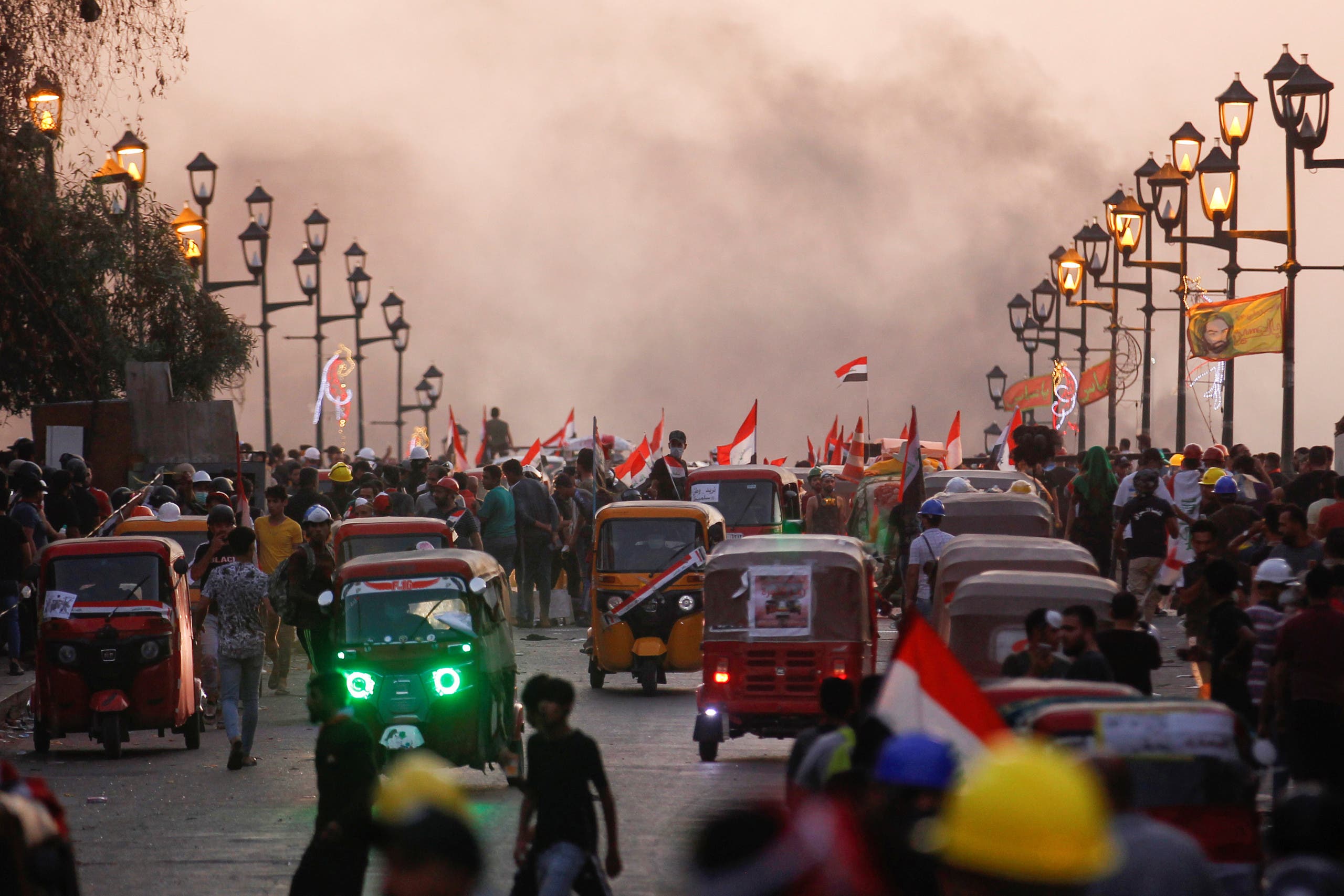 حكومة العراق للمتظاهرين: استقالتنا ستعقد الأزمة