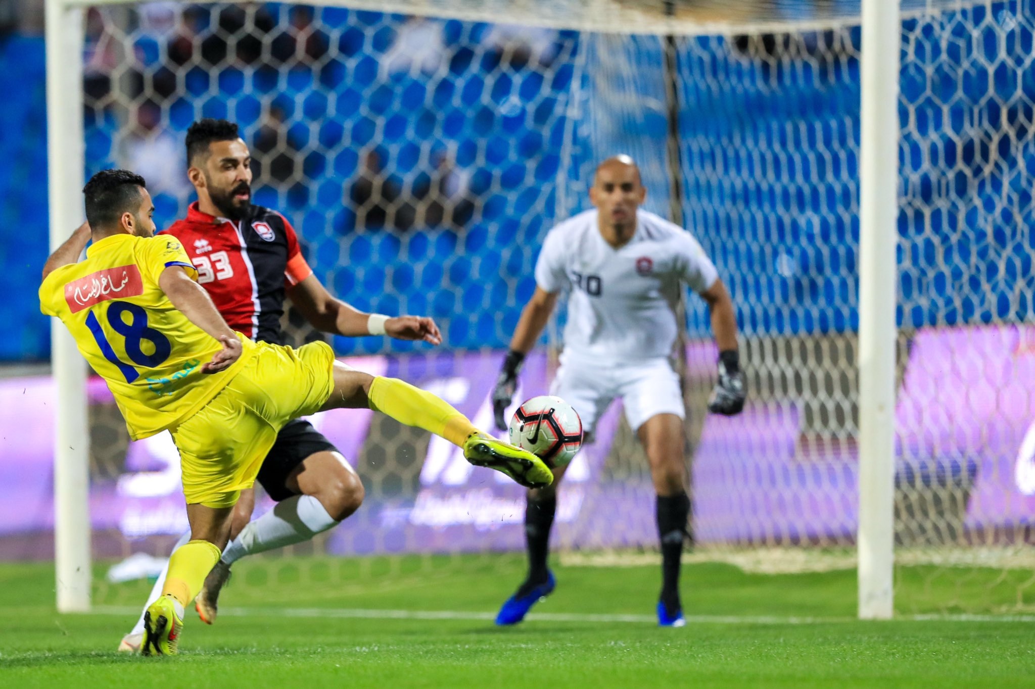 التكافؤ شعار مباريات الرائد والتعاون في دوري محمد بن سلمان