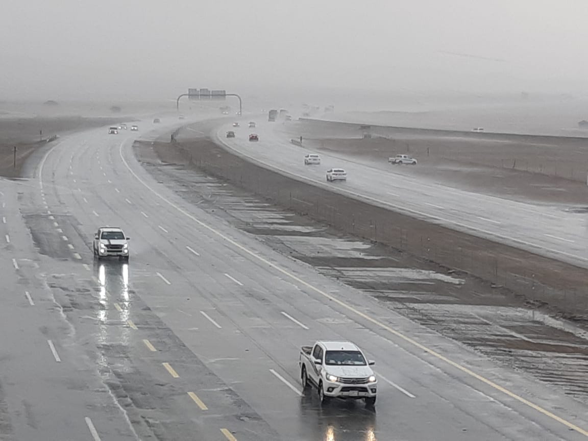مدني مكة يحذر من جريان السيول وتساقط البرد