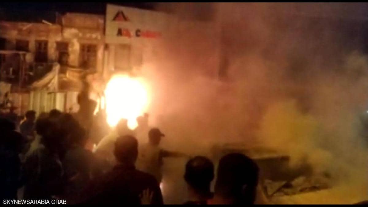 مقتل متظاهرين في انفجار عبوة ببغداد