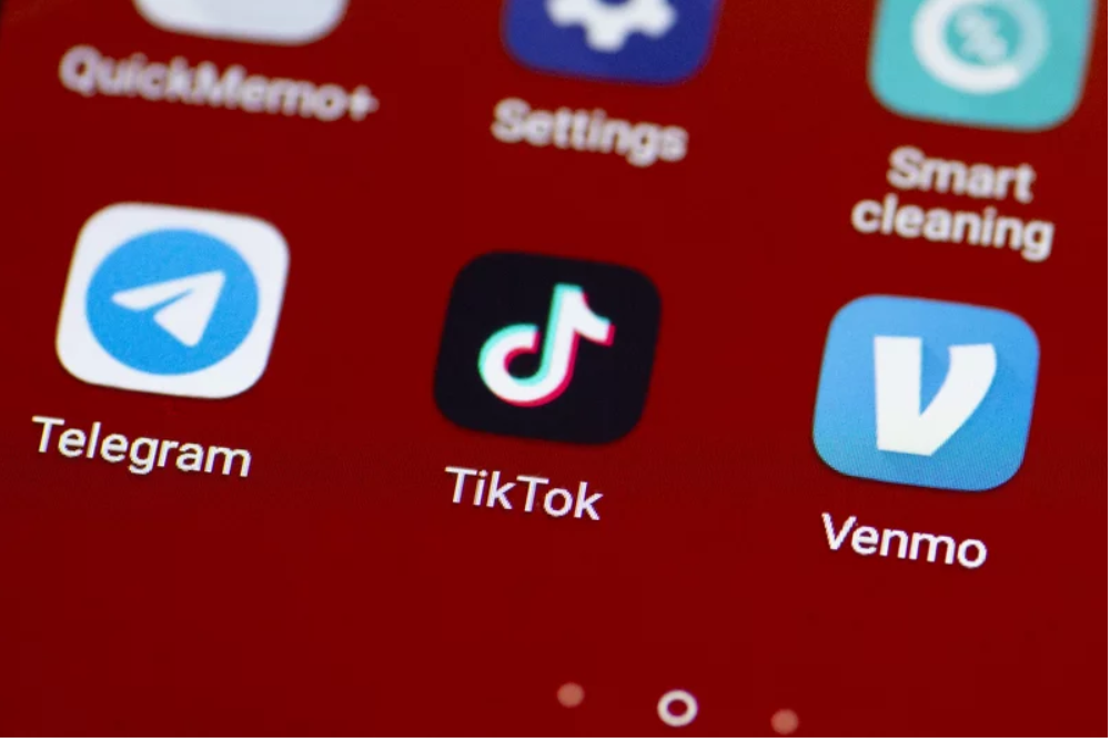 ثغرة خطيرة تضرب TikTok قد تسبب أزمة ثقة بالتطبيق - المواطن