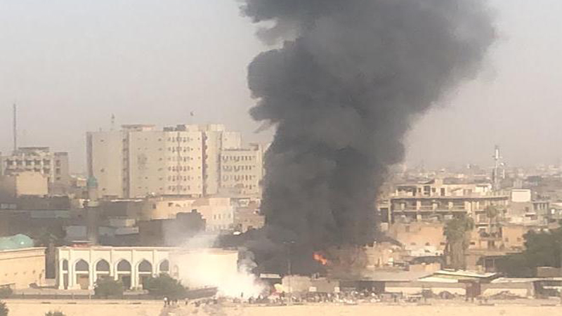 تسع فرق تكافح حريقًا في بغداد