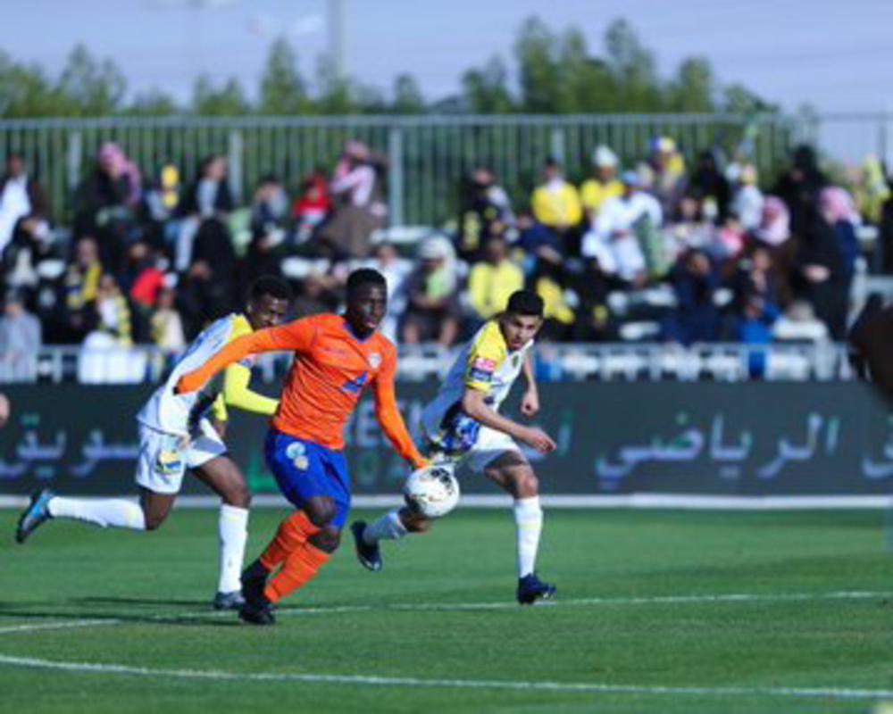 النصر يقلب الطاولة على الفيحاء في مباراة البطاقات الحمراء