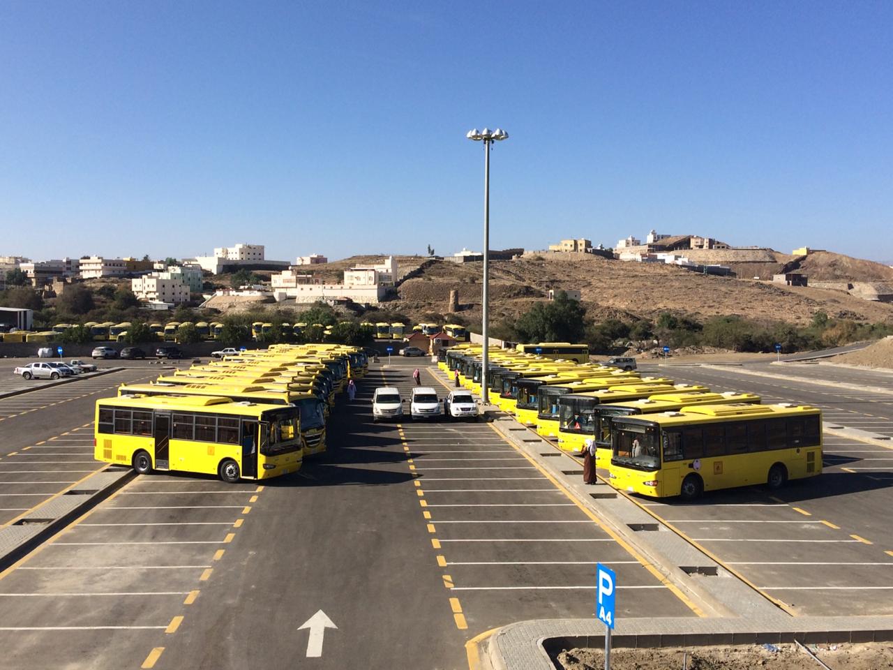 25 ألف حافلة ومركبة لنقل الطلاب خلال فترة الاختبارات