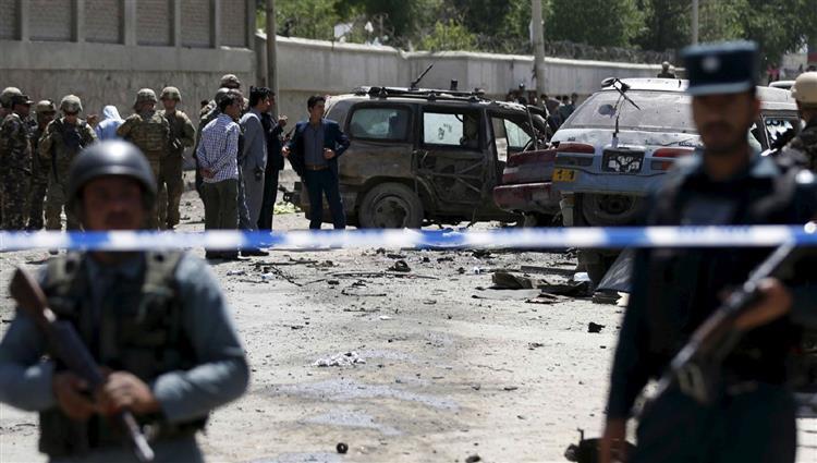 مقتل 10 من أسرة واحدة في انفجار قنبلة بأفغانستان