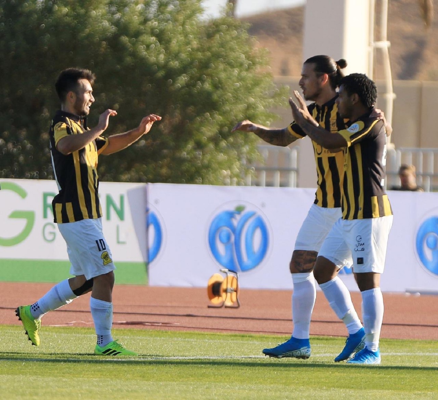 الفيحاء والاتحاد يتعادلان إيجابيًا في الشوط الأول