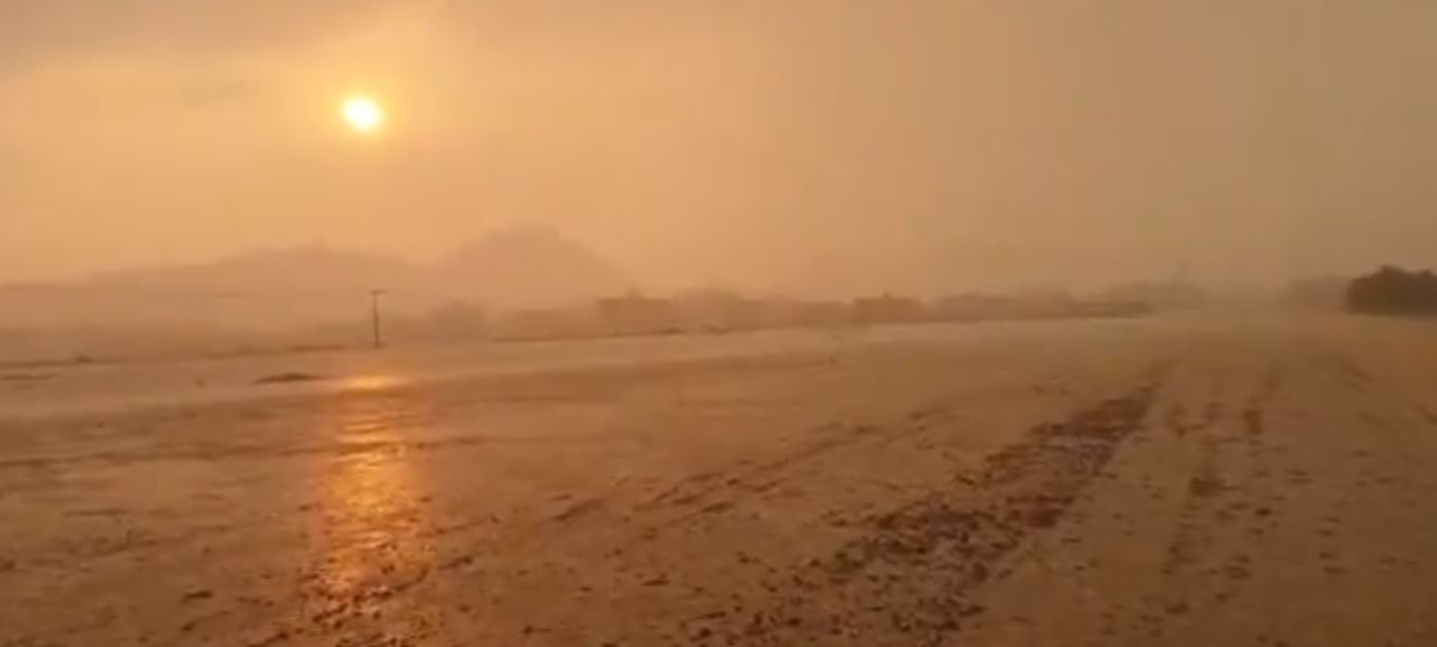 شاهد.. أمطار #مكة و #الطائف لحظة الغروب