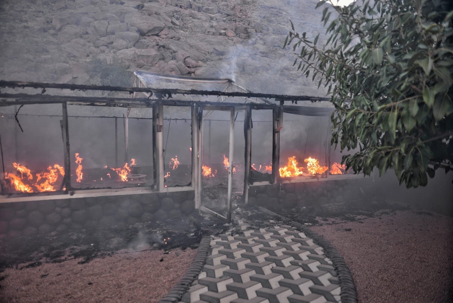حريق بمخيم في حائل بسبب التماس كهربائي بمدفأة