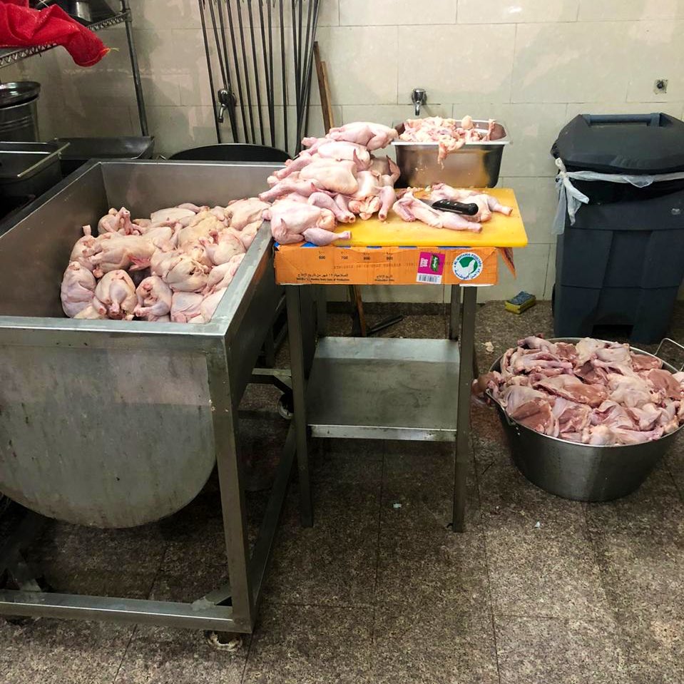 ضبط 760 كيلو أسماك ودواجن فاسدة في عسير 