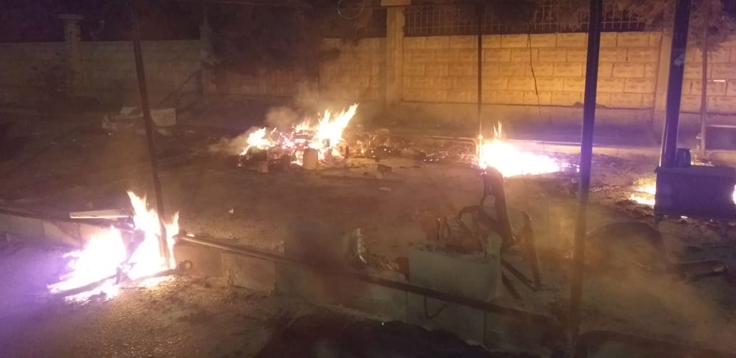 اعتصام في لبنان احتجاجًا على حرق خيام المتظاهرين