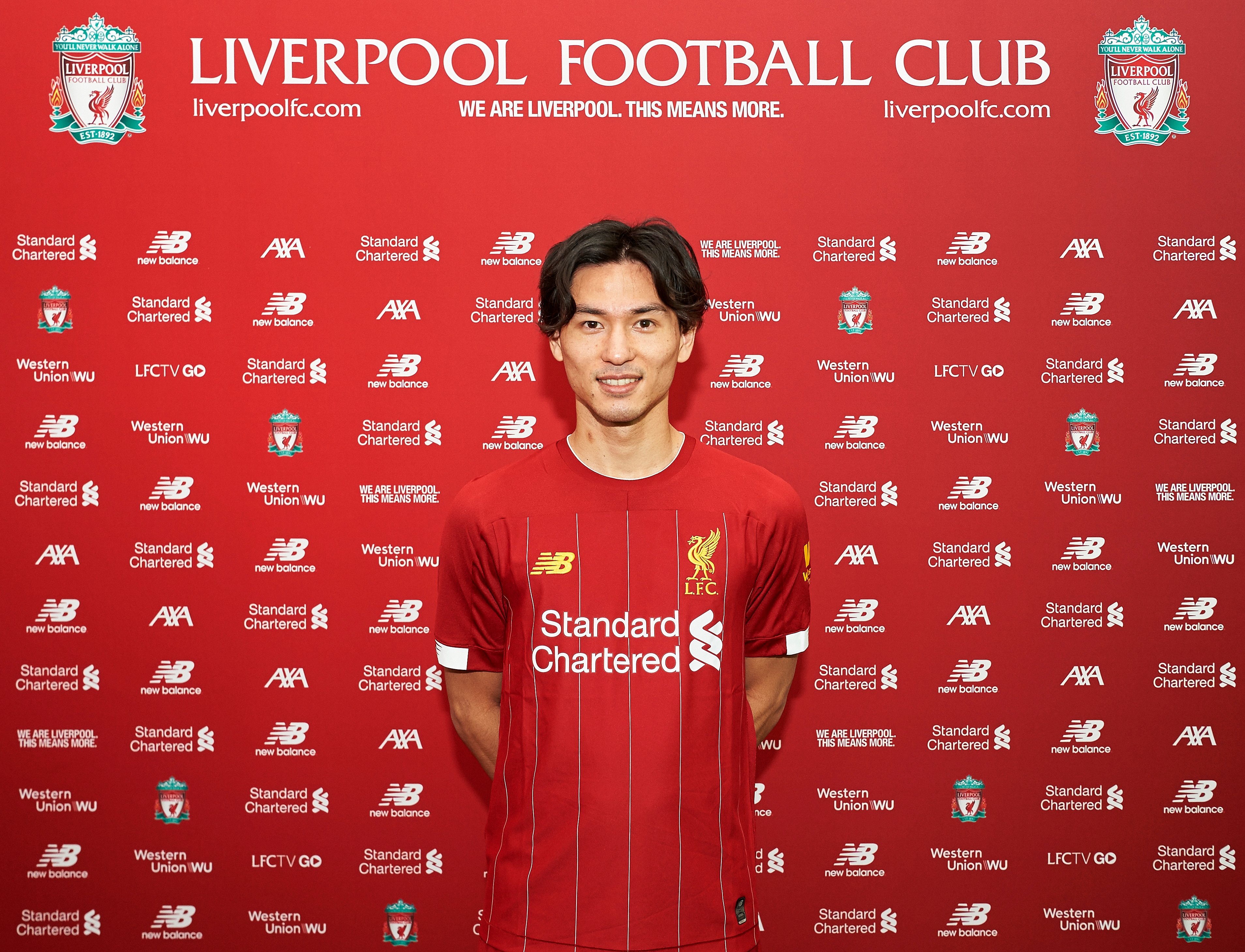 ليفربول يتعاقد مع مينامينو رسميًا