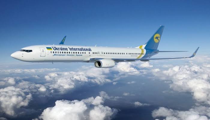 الخطوط الجوية الأوكرانية تعلن إيقاف رحلاتها فوق إيران