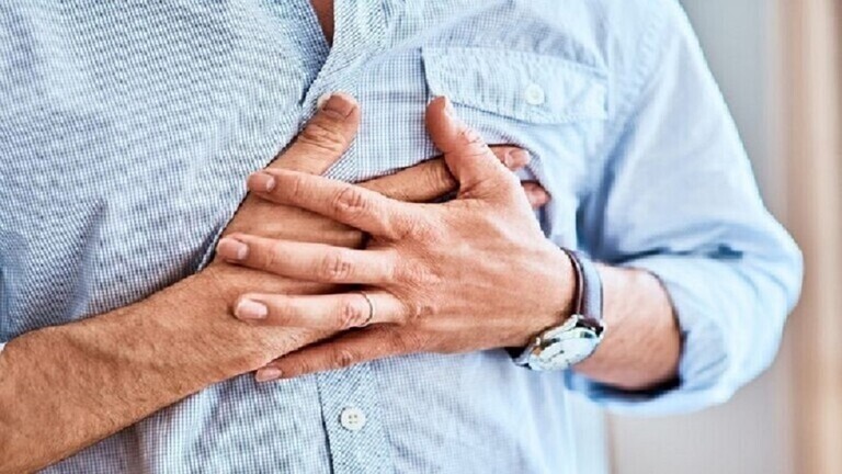 علامات تدل على الإصابة بالنوبة القلبية الخفيفة