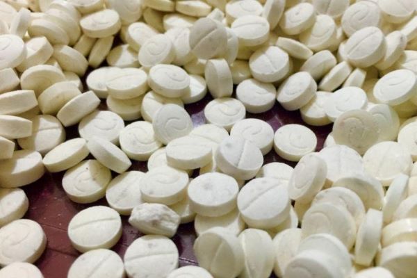 مكافحة المخدرات تحبط محاولة تهريب 19 مليون قرص إمفيتامين - المواطن