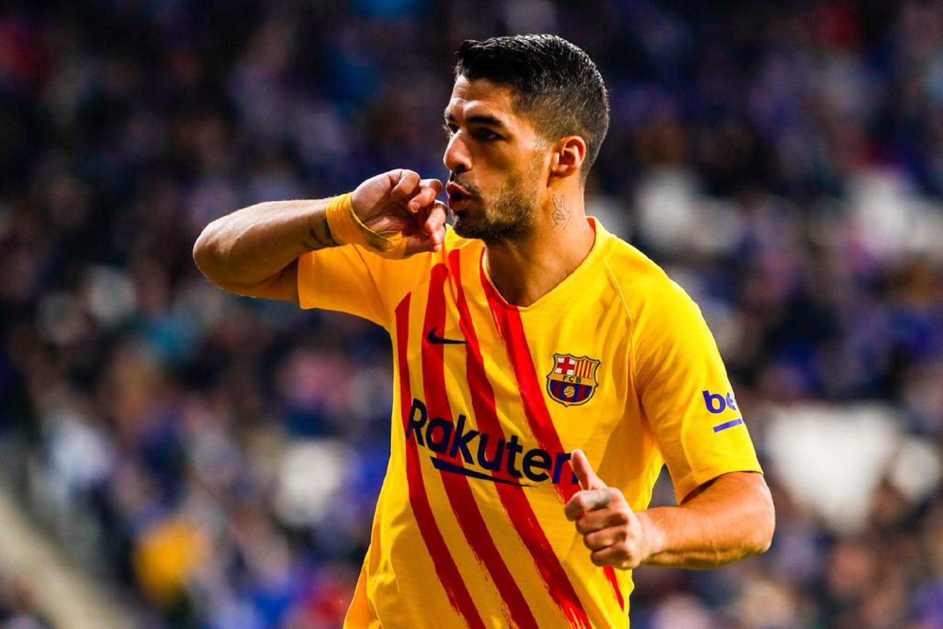 3 أهداف تمنح سواريز رقمًا تاريخيًا مع برشلونة