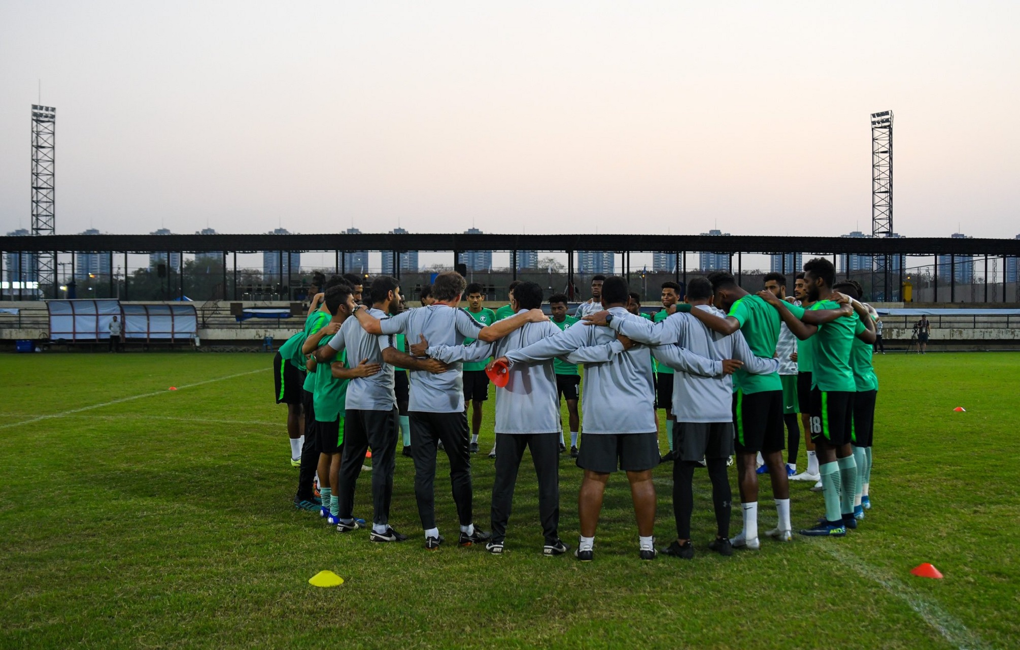 منتخب السعودية .. خطوة للتأهل الآسيوي